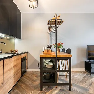 Riverside Apartament