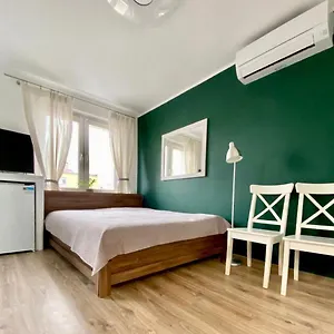 https://al-jana-pawa-ii-apartments-2-2.warsawhotelspoland.com